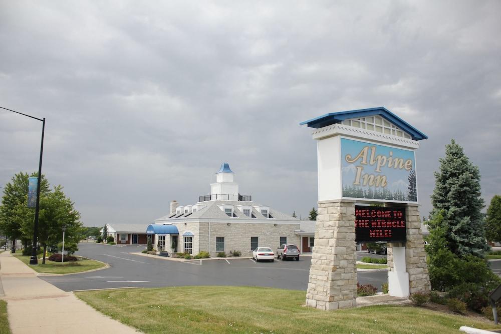 Alpine Inn & Suites Rockford Exterior foto